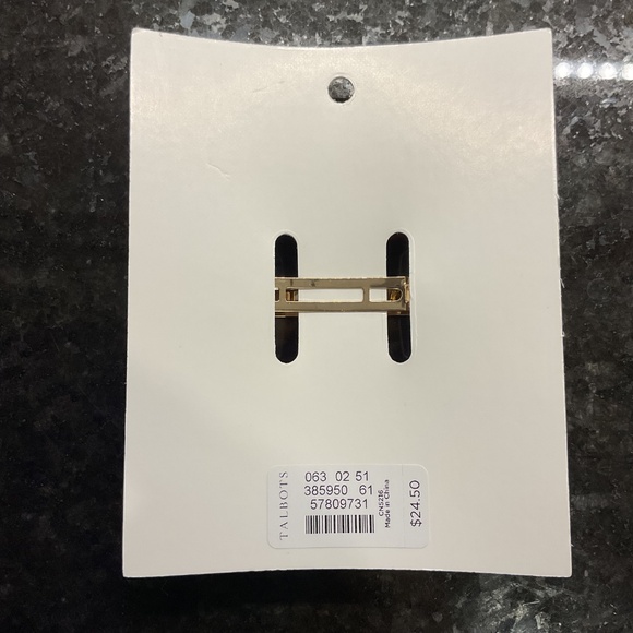 Tortoise Shell Wide Barrette - Picture 2 of 3